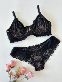 Conjunto Maia Preto com Nude