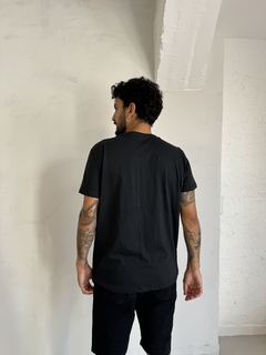 REMERA KENDALL - comprar online