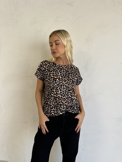 REMERA LEONORE en internet