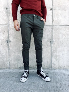 PANTALÓN CHINO - By Deep