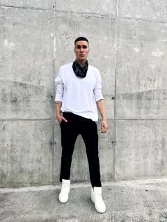 PANTALÓN CHINO en internet