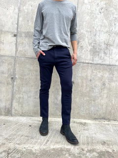 PANTALÓN CHINO