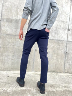 PANTALÓN CHINO - comprar online