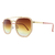 O Óculos de Sol Hexagonal 2.0 Rosa possui a parte frontal confeccionada em acetato na cor rosa, envolto por uma armação em metal em banho dourado, lentes na cor marrom degrade e hastes em metal dourado com a ponteira em acetato rosa.