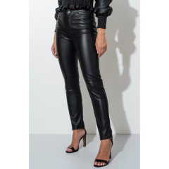calça courino preta skinny