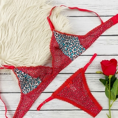 SALE Conjunto Corpiño Cruzado con Tanga Regulable en internet