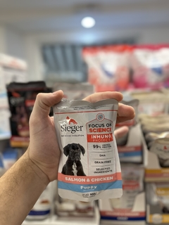 Pouch Puppy (Salmón y Pollo) - comprar online