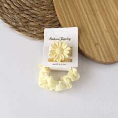 12 Set Scrunchies y Pinza Margarita