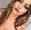 Delineador glitter dorado