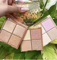 Paleta de Iluminadores en polvo Glow BLAZE DAZE Ruby Rose en internet