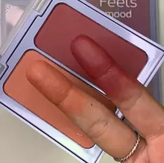 DUO blush Ruby Rose en internet