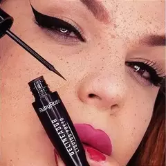 Delineador líquido Preto Ruby Rose - comprar online