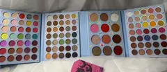Paleta Stitch 117 colores - sombras y rubores - línea Disney - comprar online