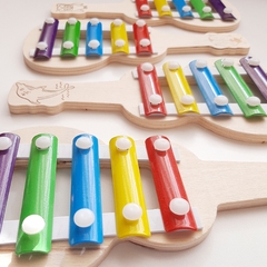 XILÓFONO con forma de guitarra