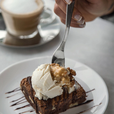 Combo Nespresso con Brownie de chocolate