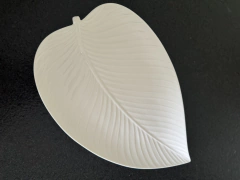 BANDEJA DE PORCELANA HOJA - comprar online