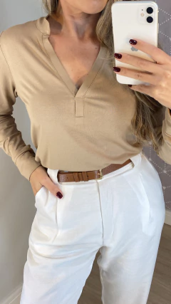 CALÇA ALFAIATARIA COM LAPELA OFF WHITE na internet