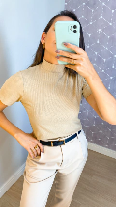 BLUSA CANELADA EMMA na internet