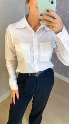 CAMISA CROPPED AYLA na internet