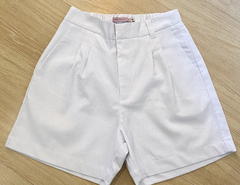 SHORTS LINHO BRANCO na internet