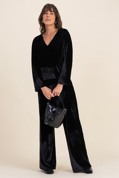 Blusa Velvet Longa Pregas Preta (2179) - Touch Me