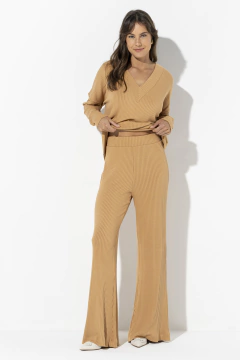 Calça Reta Canelado Camel (208149) - Touch Me
