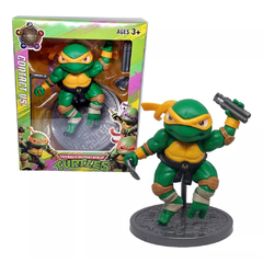 Muñeco Michelangelo Tortuga Ninja Con Base y Accesorios Simil - comprar online