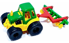 Tractor con arado