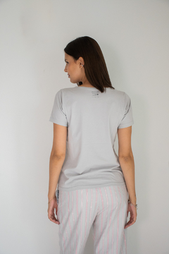 Remera Pima Mujer Gris Claro en internet