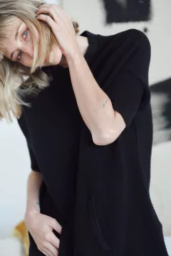 Buzo Algodón Mujer Chablis Negro en internet