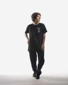 Camiseta Perto do fogo - Caxangá 