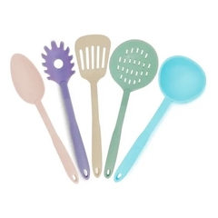 Set 5 utensilios de colores Carol