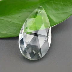 Pingente Amêndoa de Cristal K9 Lapidado 63x37mm=2,5 polegada