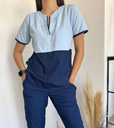 Ambo Pili bicolor celeste y azul. Pantalón cargo azul liso - comprar online