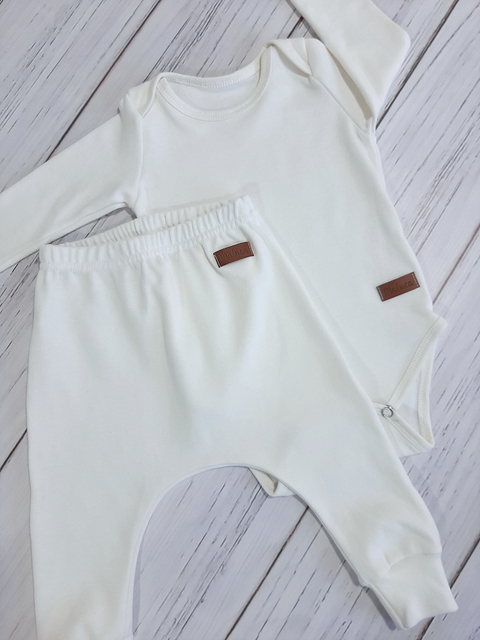 Conjunto bebé INTERLOCK Body ML + pantalón - comprar online