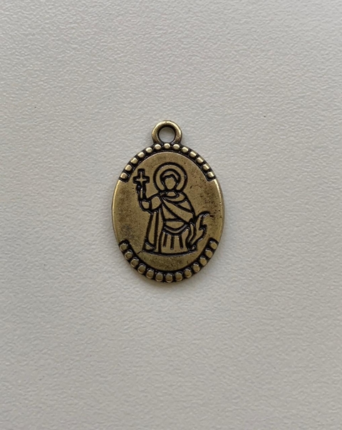 Medalha Santo Expedito em metal ouro velho