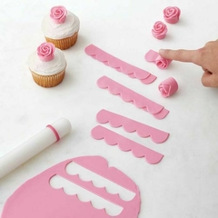 Cortante de pasta de gomas rosas - comprar online