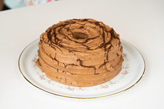 Molde con tubo central para budin o angel cake