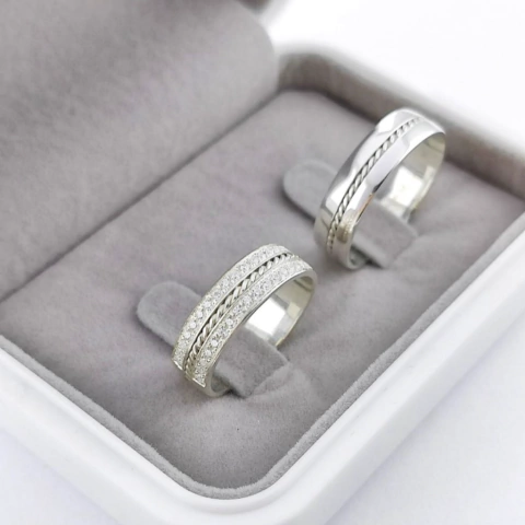 ALIANÇA ITÁLIA 6MM EM PRATA - ANEL DE BRINDE