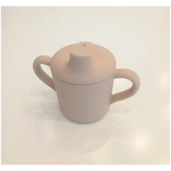 Vaso de silicona con pico y asas