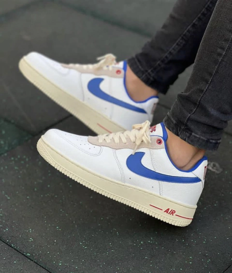 Nike Air Force 1