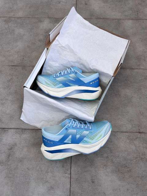 New balance Fuel cell rebel v4 - comprar online