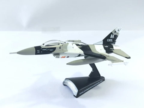 F-16 Fighting Falcon Artic Camo