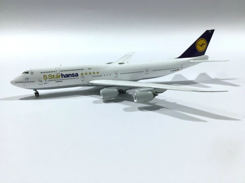 LUFTHANSA (5 Starhansa)