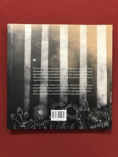 Livro- Lauka E O Guarda-Chuva - Alexandre Camanho - Seminovo - comprar online
