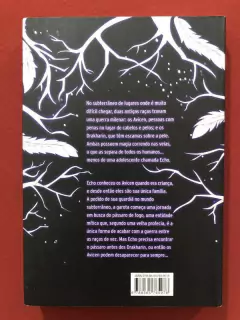 Livro - A Profecia Do Pássaro De Fogo - Melissa Grey - Seminovo - comprar online