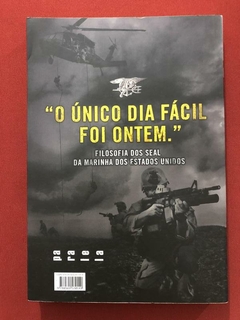 Livro - Não Há Dia Fácil - Mark Owen - Editora Paralela - Seminovo - comprar online