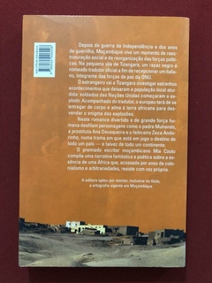 Livro - O Último Voo Do Flamingo - Mia Couto - Cia. Das Letras - Seminovo - comprar online