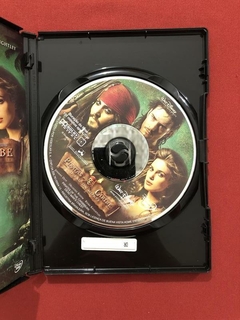 DVD - Piratas Do Caribe - O Baú Da Morte - Seminovo na internet