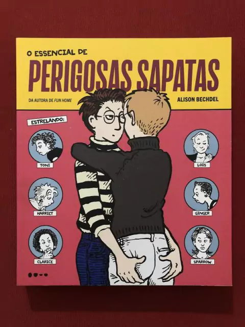 HQ - O Essencial De Perigosas Sapatas - Todavia - Seminovo